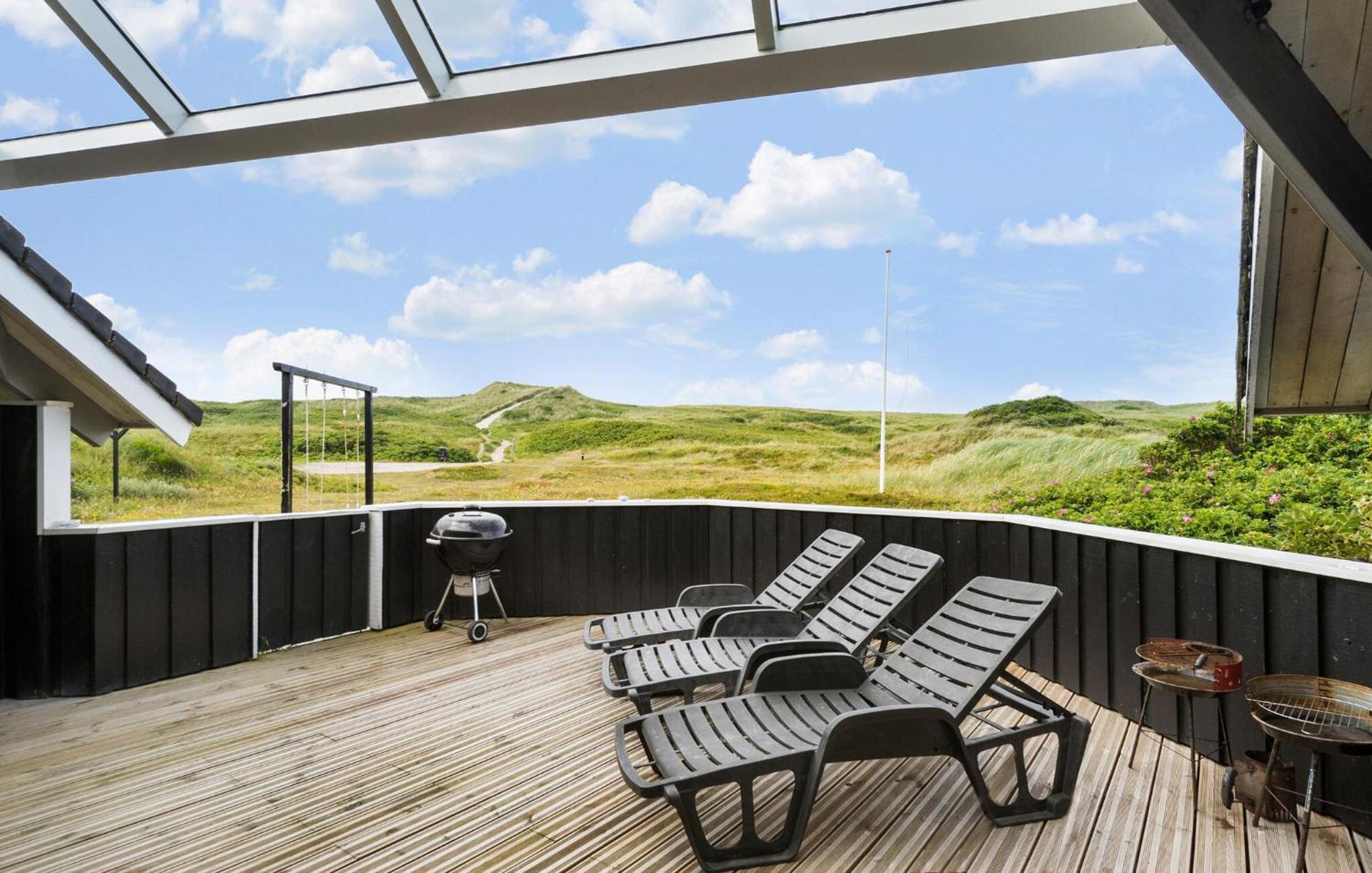 Stunning Home In Hvide Sande With Kitchen Bjerregård Esterno foto