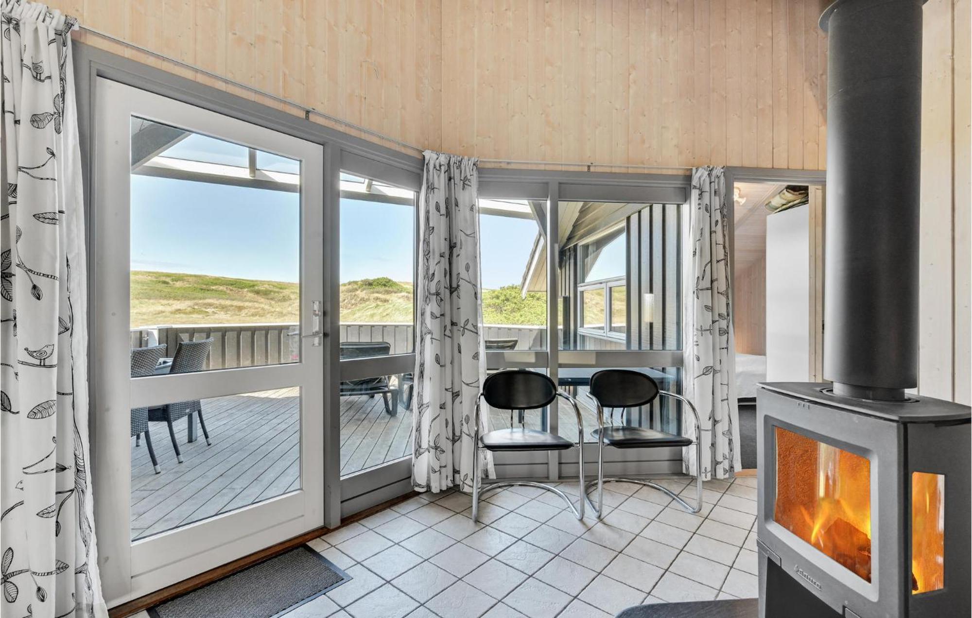 Stunning Home In Hvide Sande With Kitchen Bjerregård Esterno foto